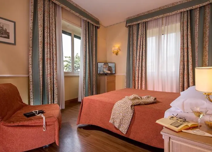 Otel Santa Costanza By Omnia