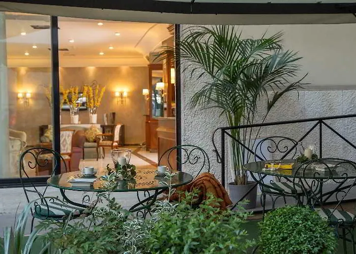 Otel Santa Costanza By Omnia 4*