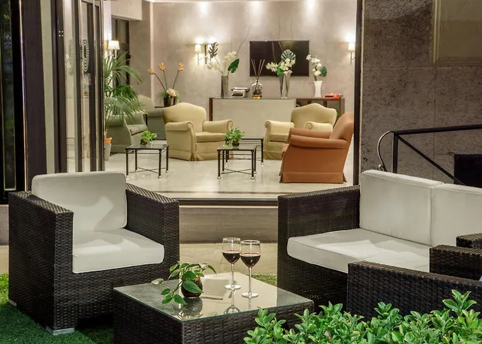 Otel Santa Costanza By Omnia